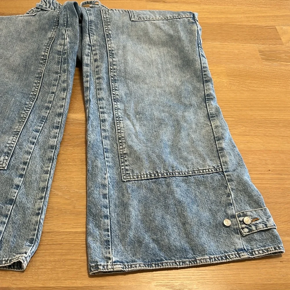 Free people CRVY outlaw Women's Light Blue Wide-Leg Jeans size Small NWOT - Picture 13 of 15